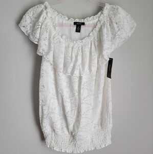 Alfani NWT White Eyelet Lace Sleeveless Blouse With Ruffle Top Size Medium
